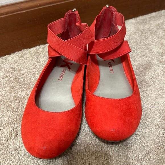 Anne Klein Sport flat ballet style shoe - Picture 1 of 6